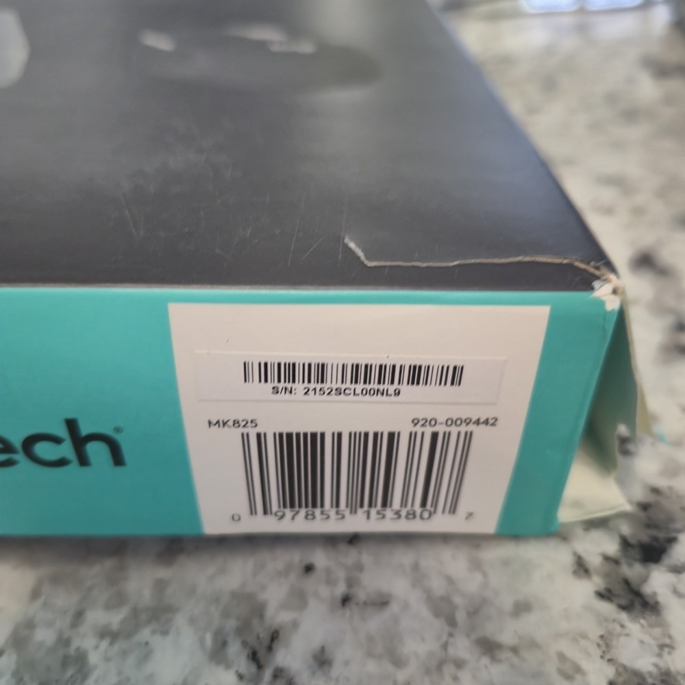 Logitech MK825 Wireless Keyboard/Mouse Combo Full-Size Keyboard Bluetooth Black - Picture 7 of 7